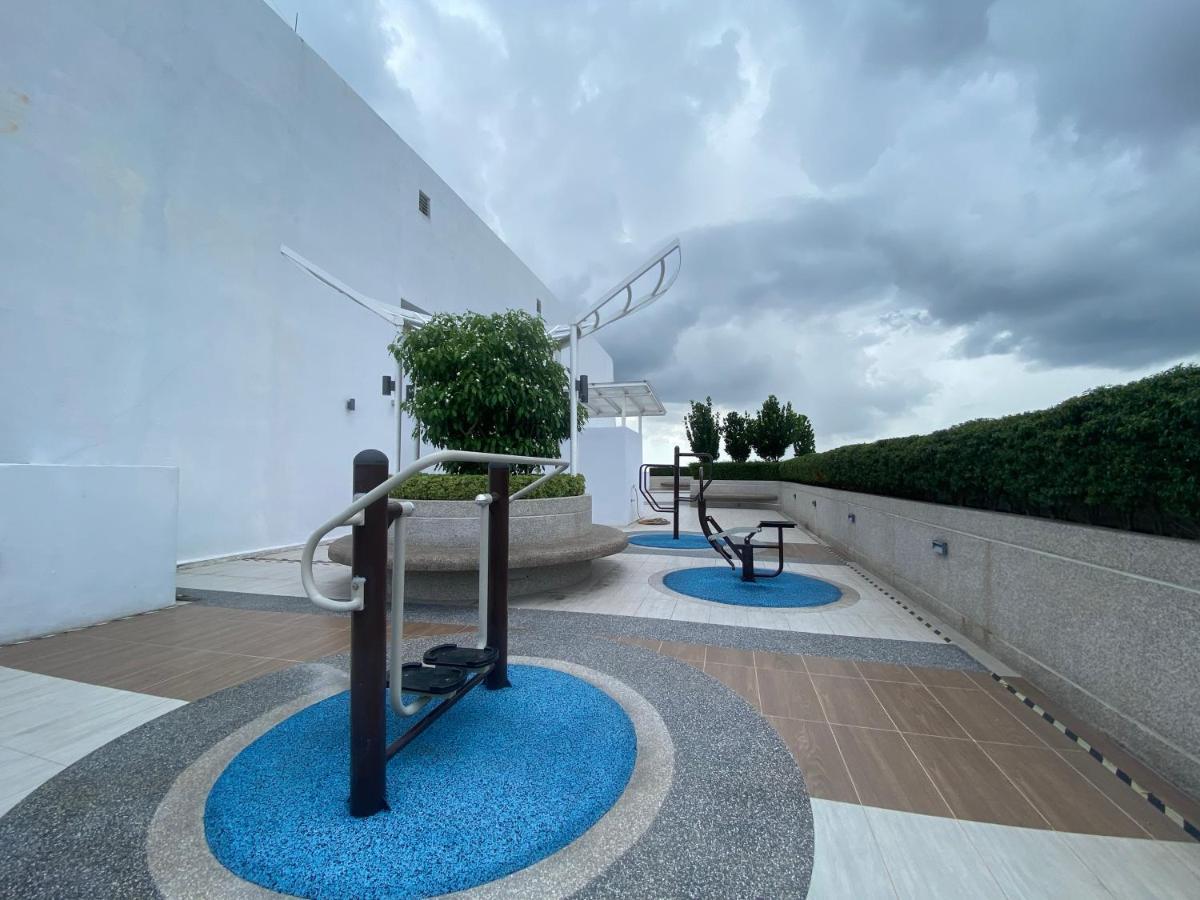 Jsadli Suite Troika Residence Kota Bharu Exterior foto